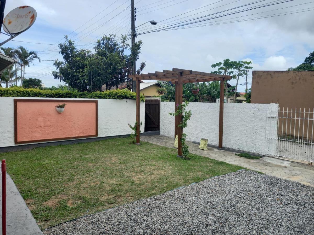 Casa Em Florianopolis, Rio Vermelho De 2 Quartos Bem Localizada Kültér fotó